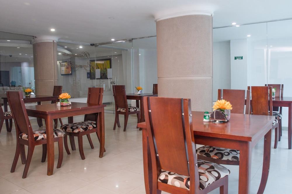 Charthon Inn Barranquilla  Exterior photo