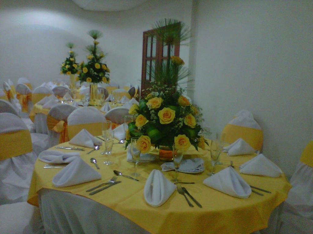 Charthon Inn Barranquilla  Exterior photo